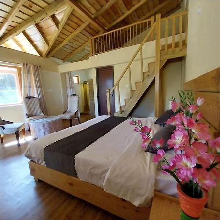 Anmol Paradise Hotell Mukteshwar Exteriör bild